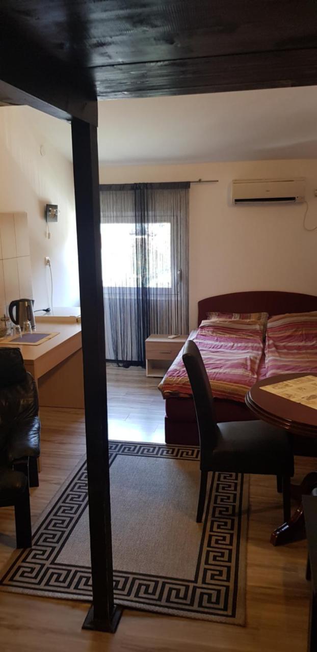 Apartments Agape Belgrado Exterior foto